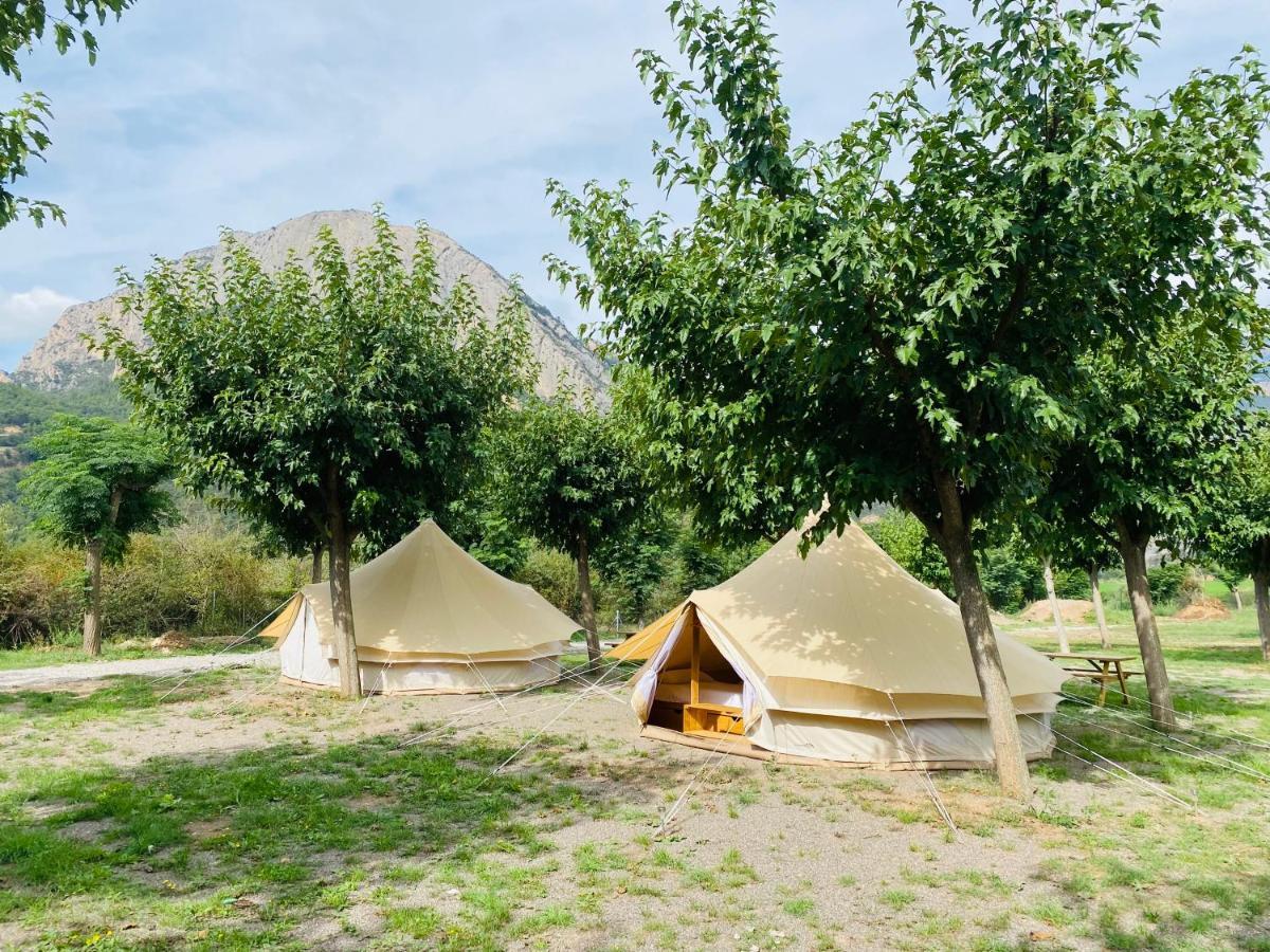 Camping Oliana Eksteriør bilde