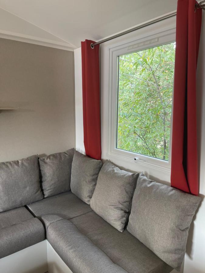 Camping Oliana Eksteriør bilde